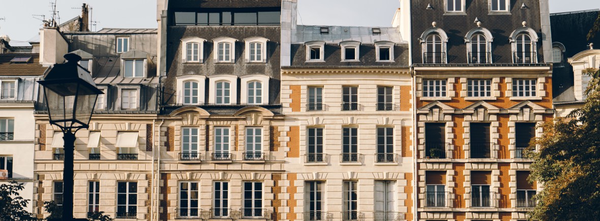 Imagen de cuatro fachadas rehabilitadas